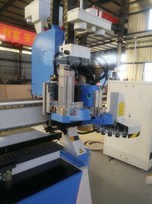 數(shù)控排鉆換刀開料加工中心多少錢一臺(tái),柜體門板生產(chǎn)設(shè)備報(bào)價(jià)